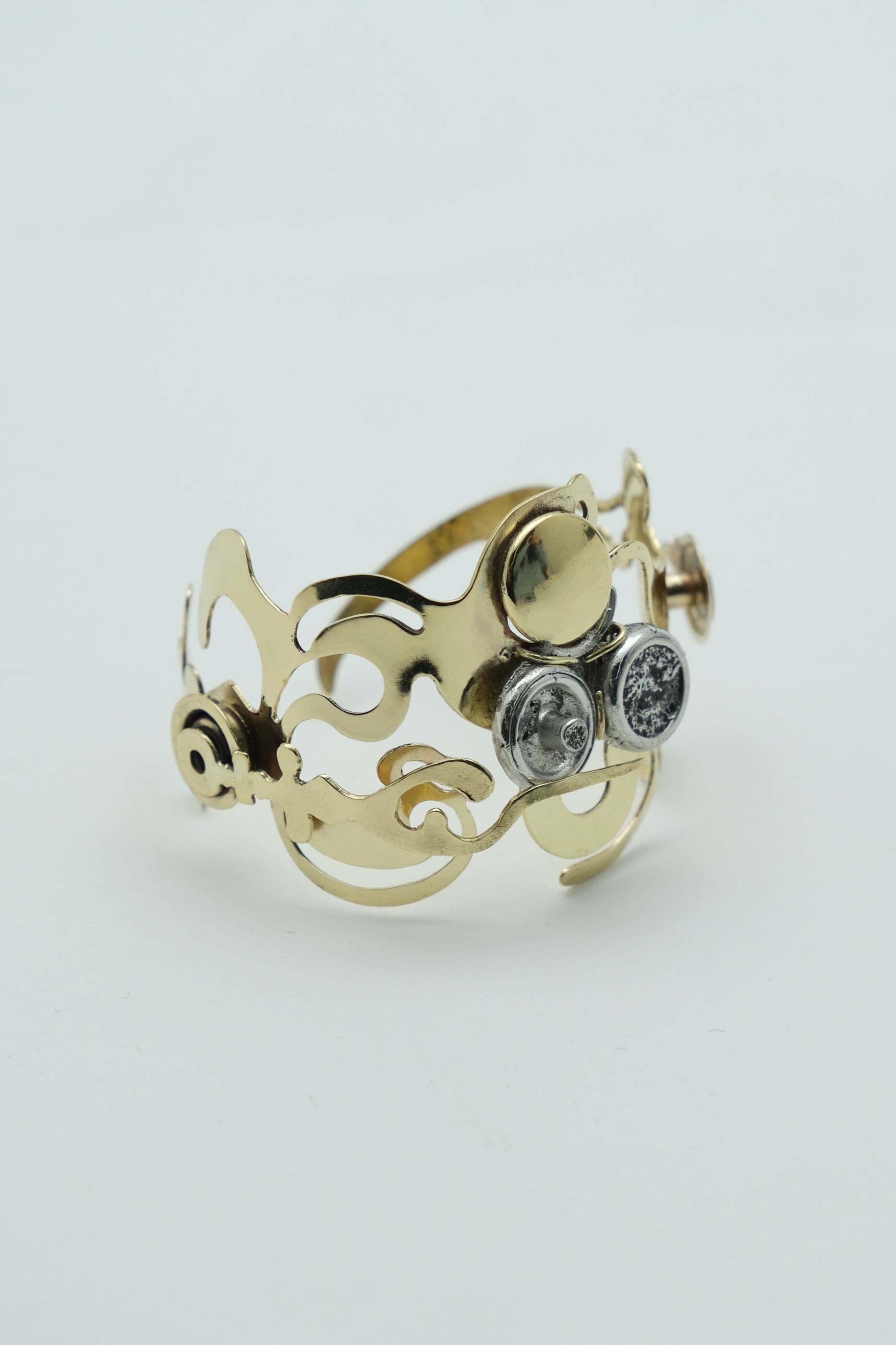 Bracelet diffusion piece