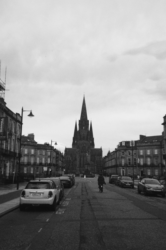 Street toward cathedral in Edinburgh